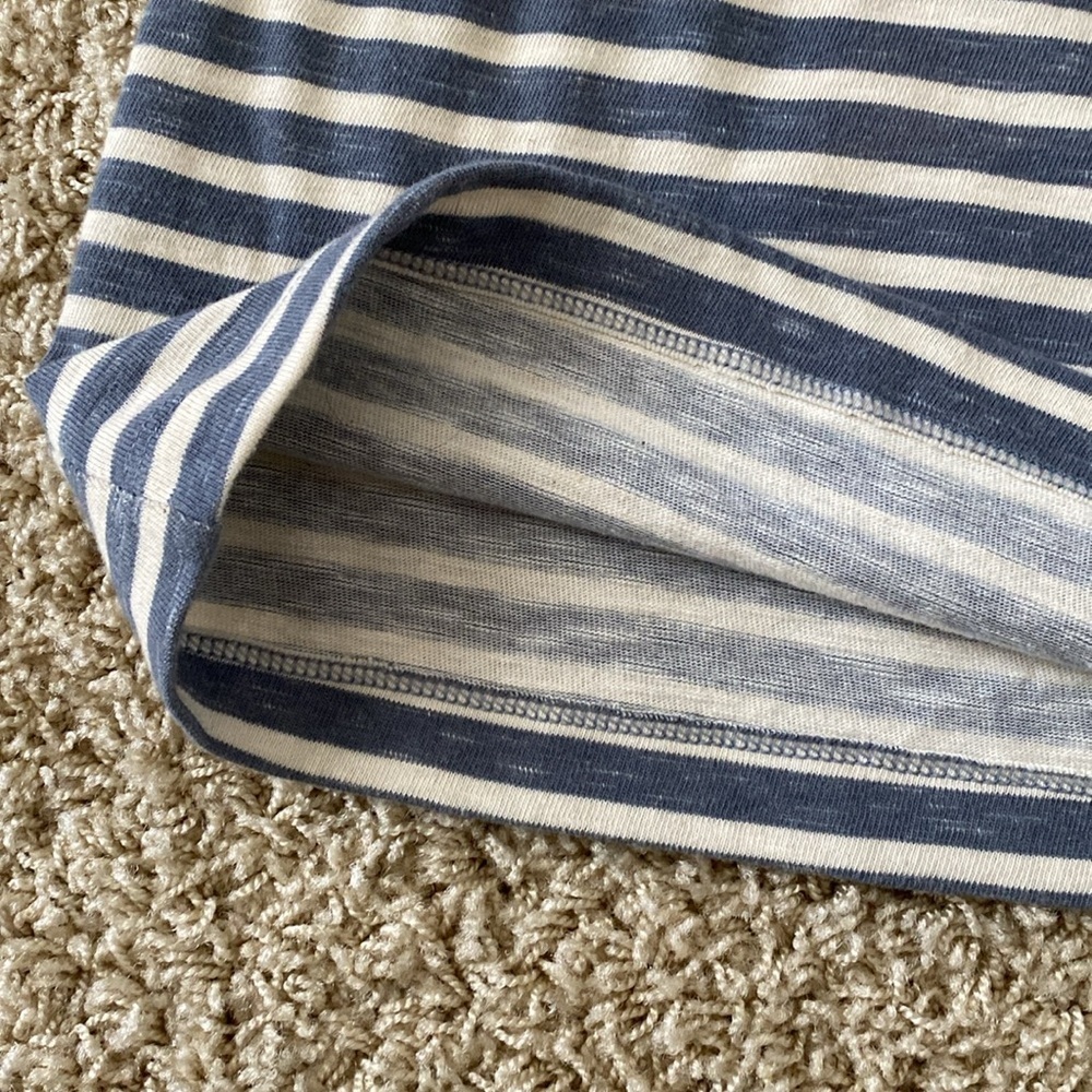 Gap Maternity Bundle | Tunic Dresses + Hoodie - image 4